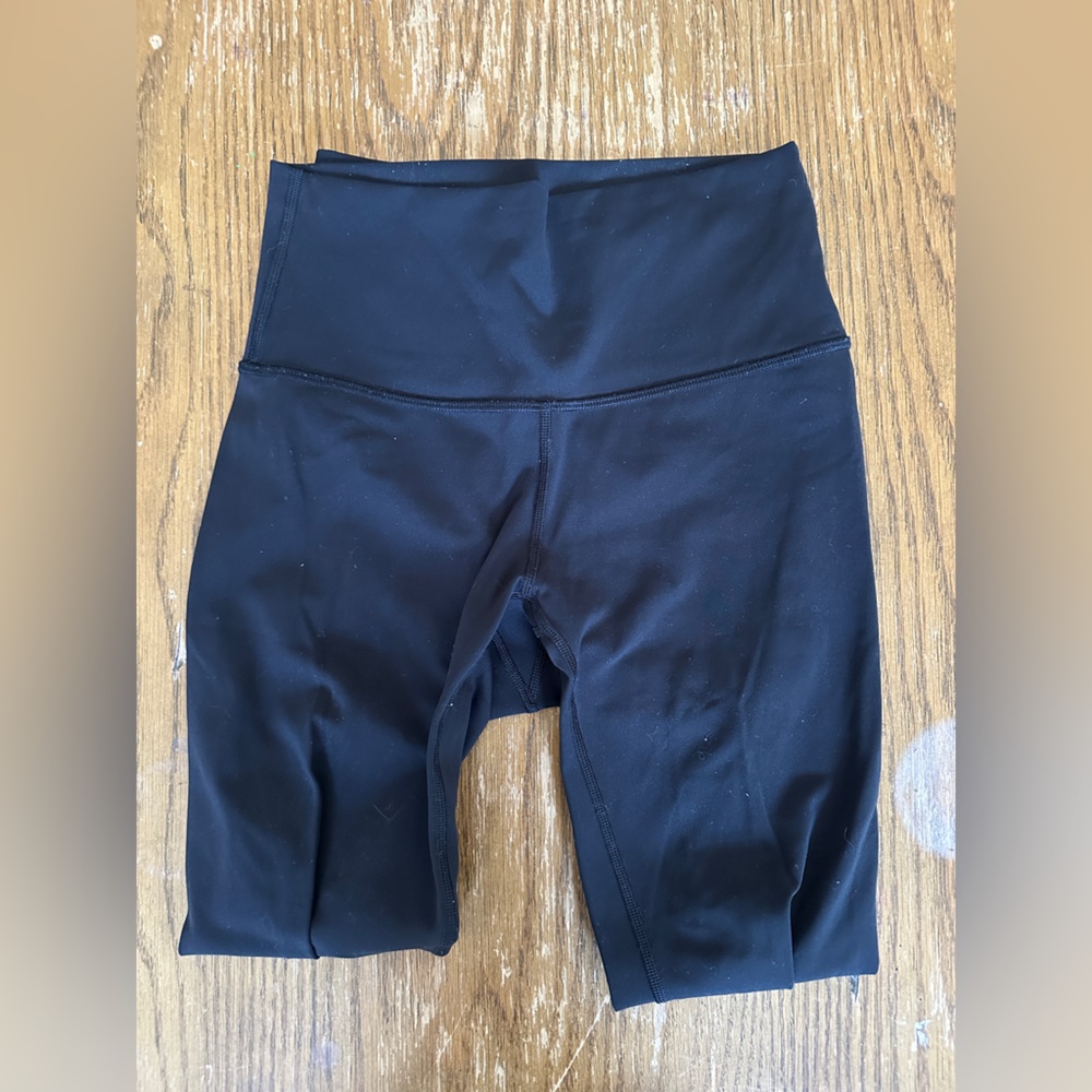 Black Lululemon Wunder Under 25” Leggings